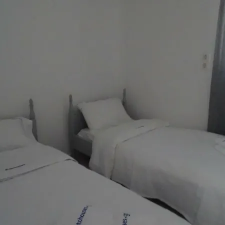 Nama House Nyaraló *