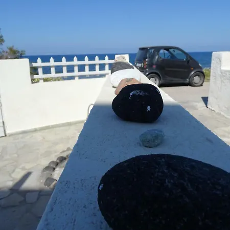 Nama House Tatil Evi Monolithos