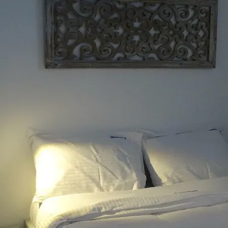 Nama House Hébergement de vacances *