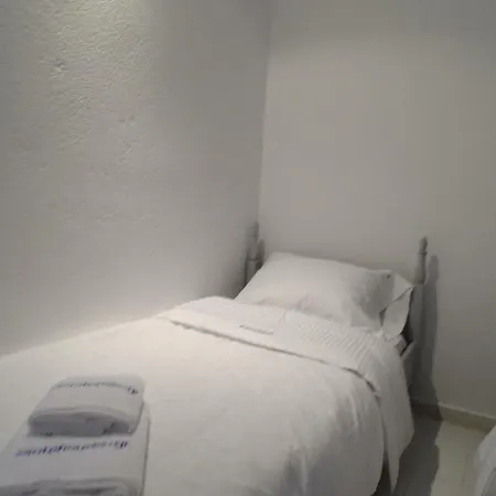 Nama House * Μονόλιθος