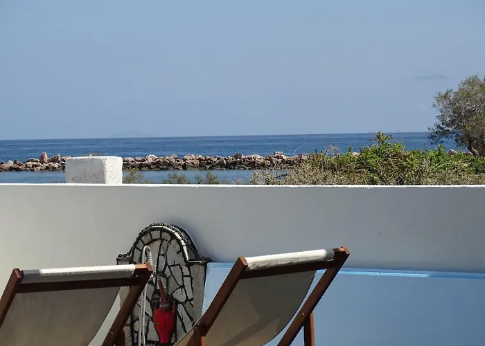 Nama House Дом отдыха Монолитос