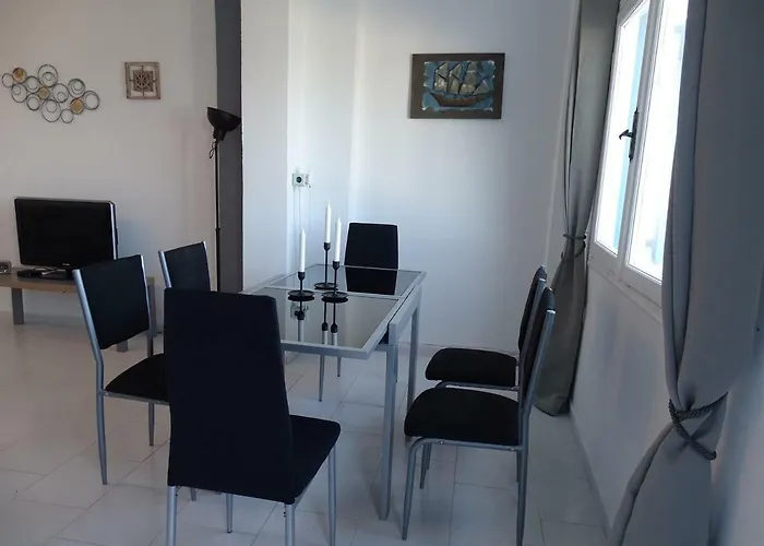 Nama House Дом отдыха Монолитос