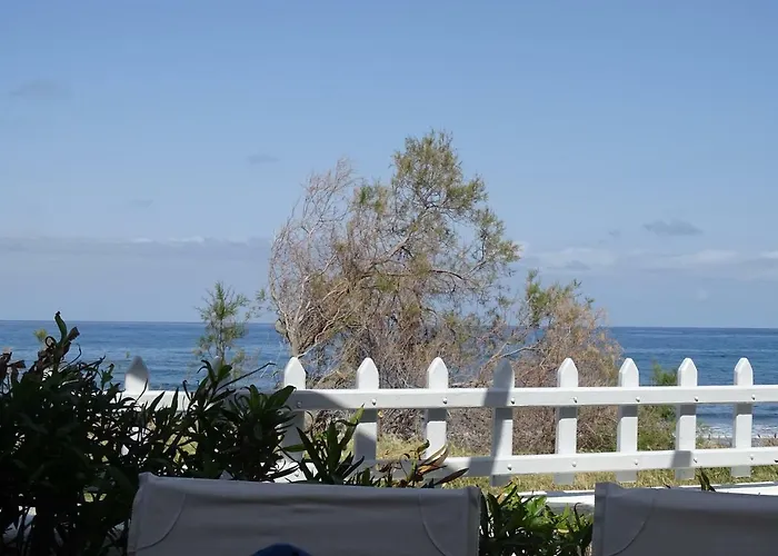 Nama House Монолитос