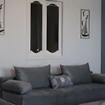 Дом отдыха Nama House Монолитос